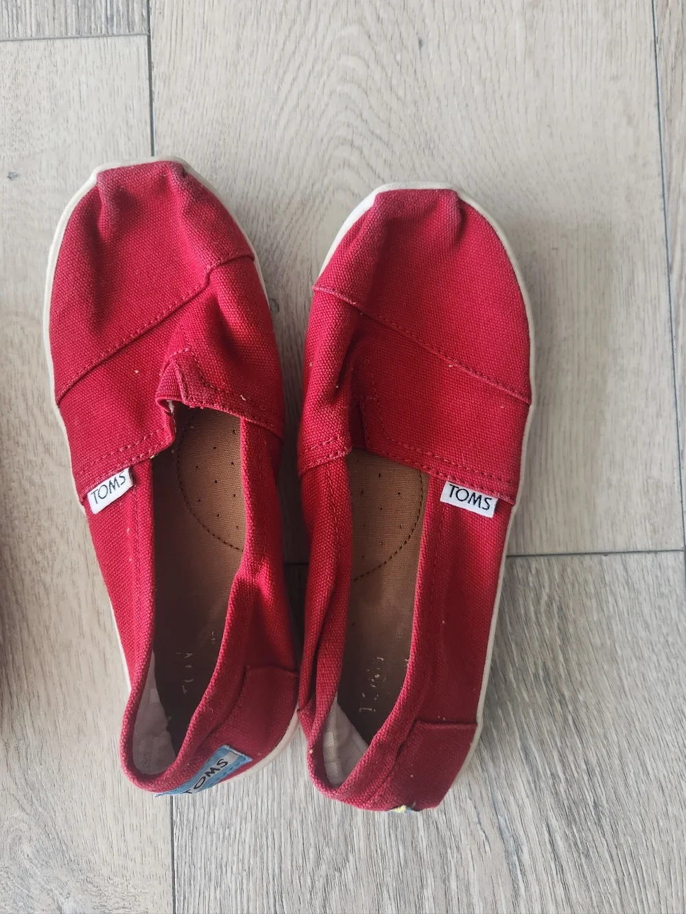Bundle: Kid Shoes ~8yo